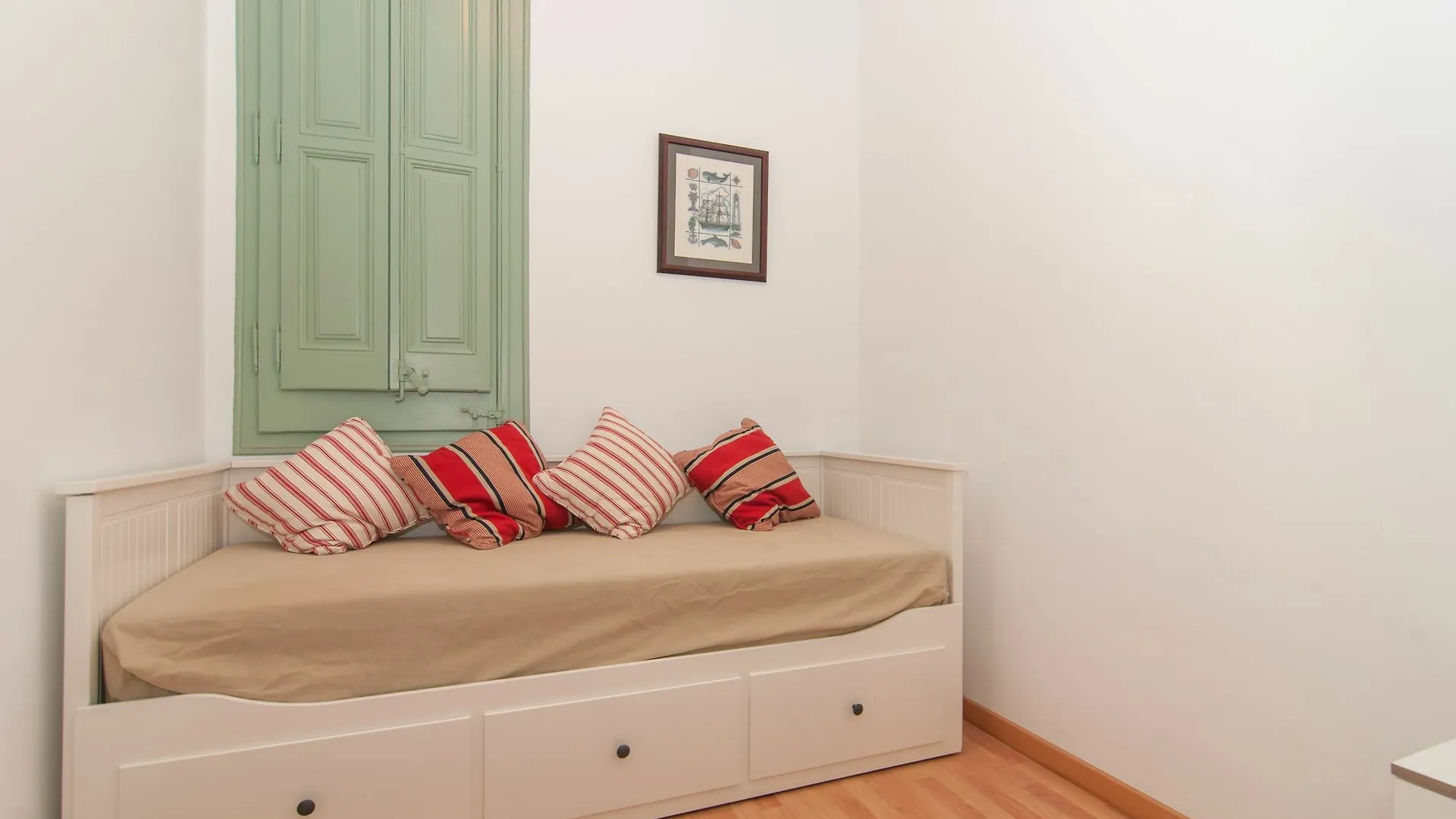 Montaber Apartment - Sant Antoni Barselona